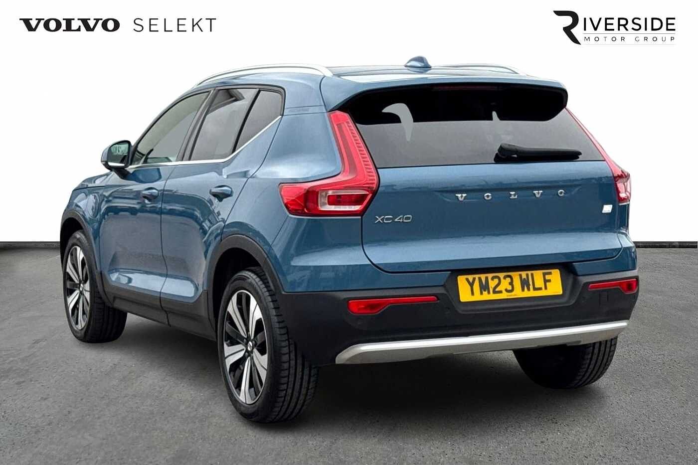 Used Volvo XC40 2023 for sale - 76302457: Photo 3