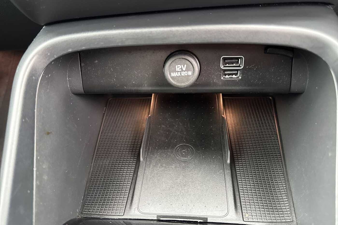 Used Volvo XC40 2023 for sale - 76302457: Photo 31