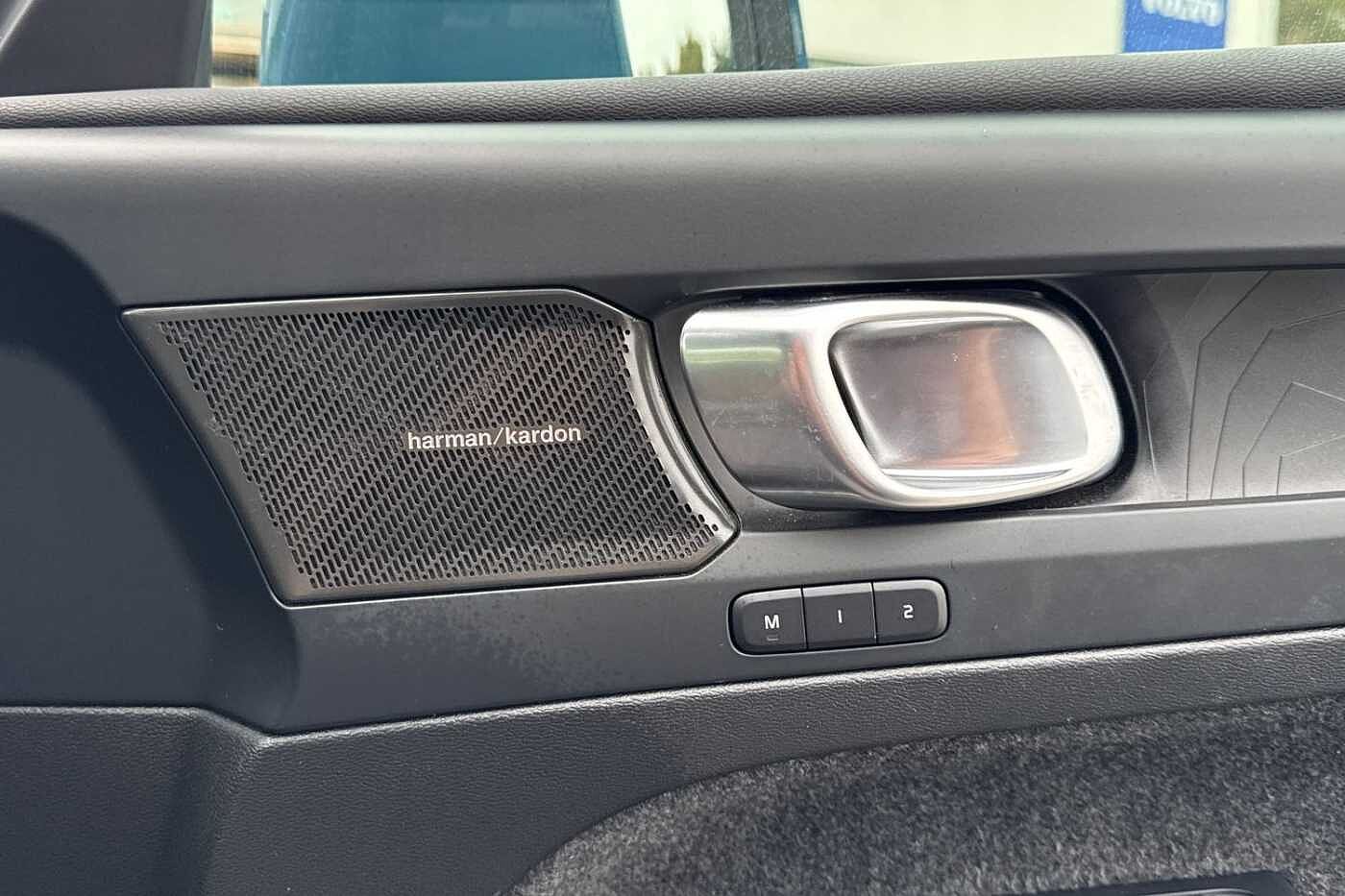 Used Volvo XC40 2023 for sale - 76302457: Photo 33