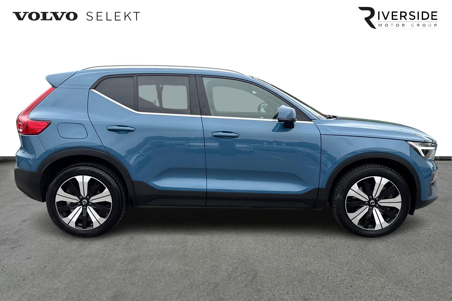 Used Volvo XC40 2023 for sale - 76302457: Photo 4