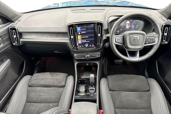 Used Volvo XC40 2023 for sale - 76302457: Photo 6