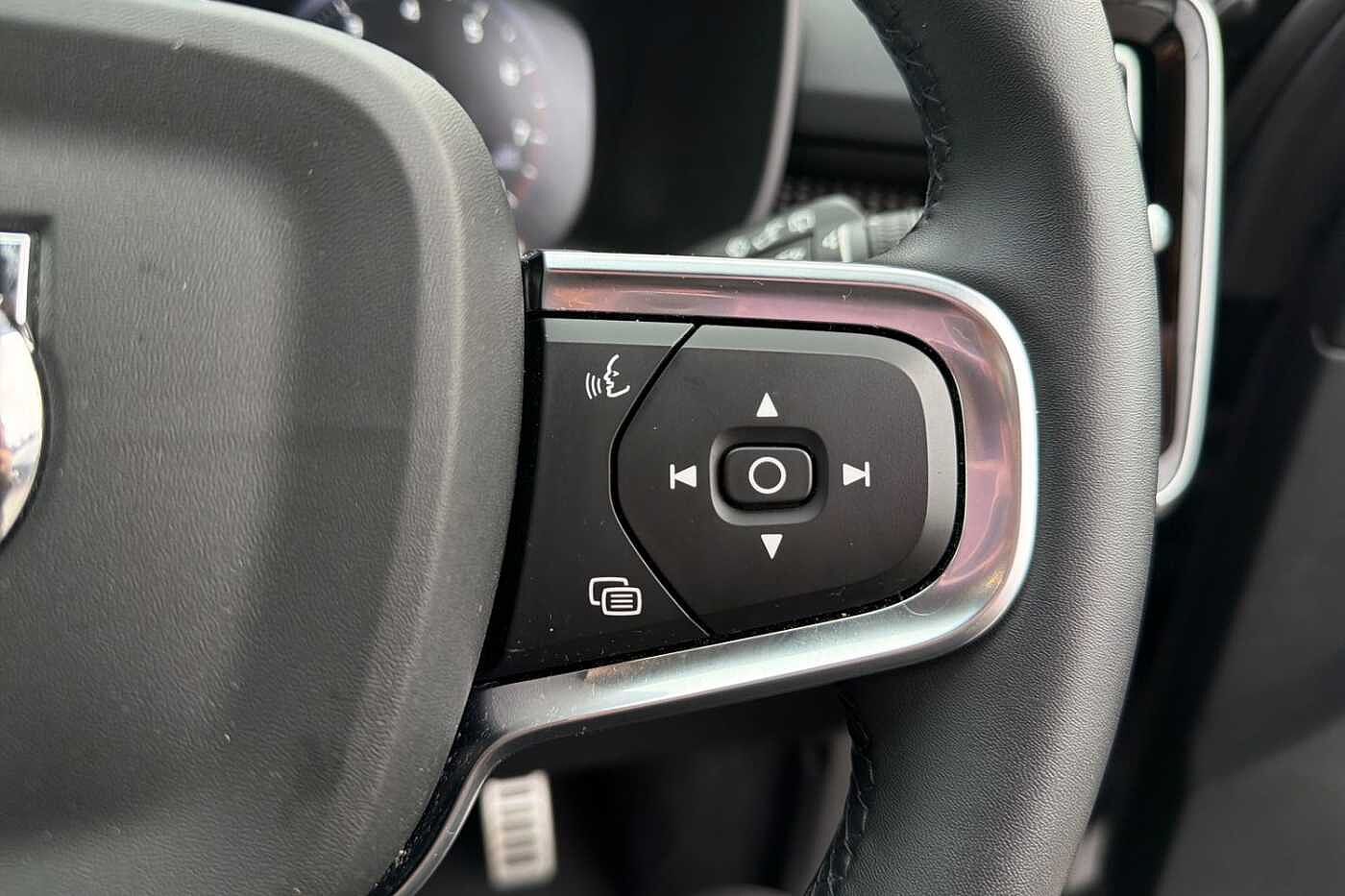 Used Volvo XC40 2021 for sale - 77186232: Photo 13