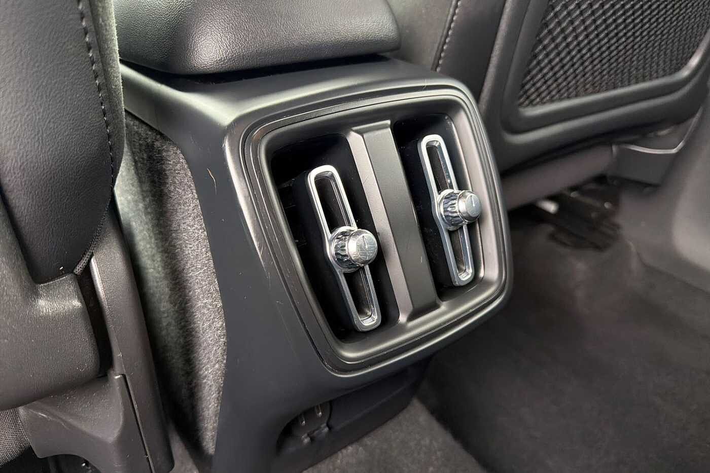 Used Volvo XC40 2021 for sale - 77186232: Photo 29