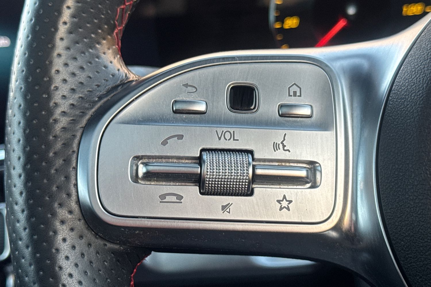 Used Mercedes-Benz EQB 2022 for sale - 76894813: Photo 11