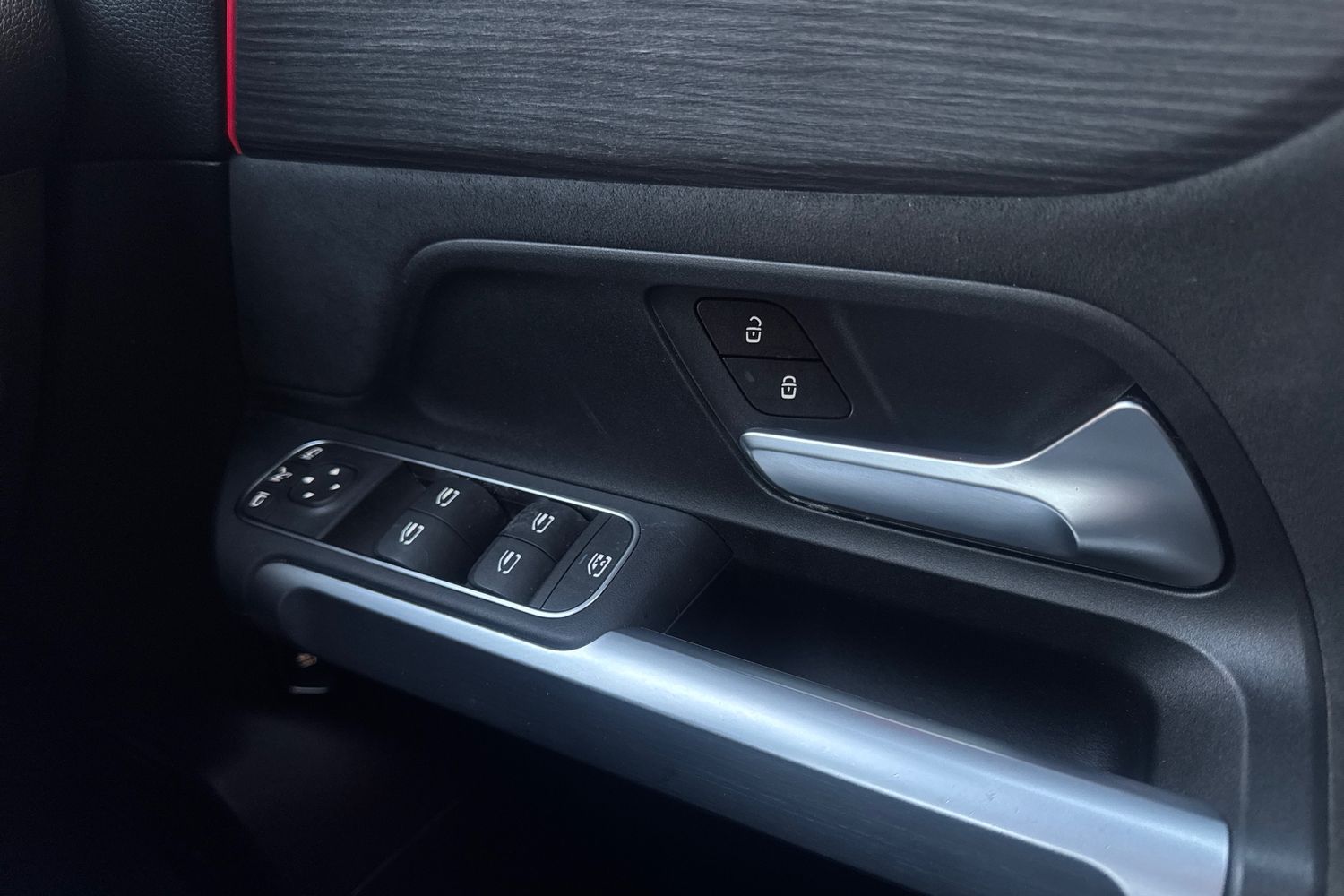 Used Mercedes-Benz EQB 2022 for sale - 76894813: Photo 32