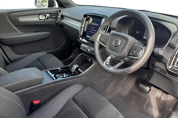 Used Volvo XC40 2024 for sale - 75467669: Photo 10