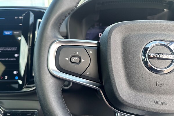 Used Volvo XC40 2024 for sale - 75467669: Photo 11
