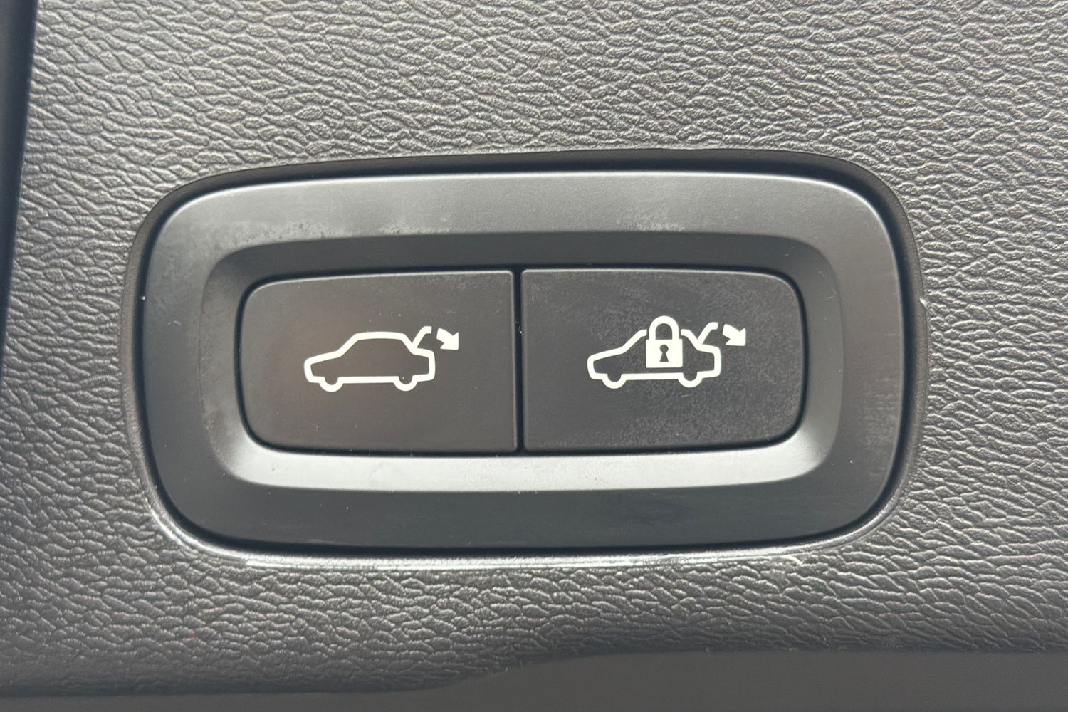 Used Volvo XC60 2022 for sale - 76544620: Photo 27