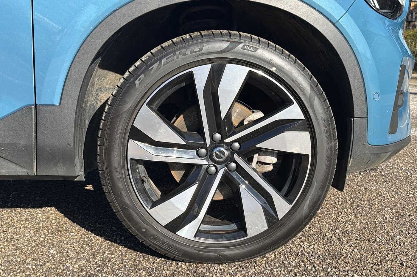 Used Volvo XC40 2025 for sale - 77619125: Photo 5