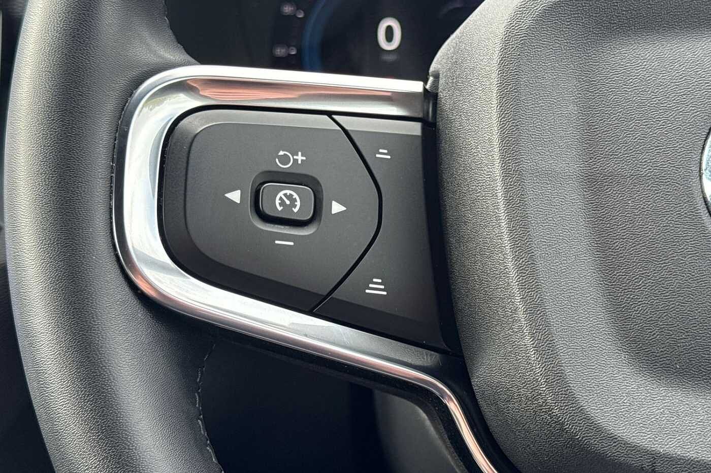 Used Volvo XC40 2022 for sale - 76079237: Photo 11