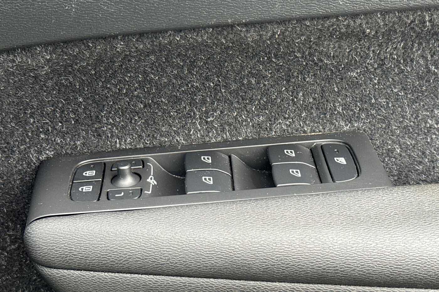 Used Volvo XC40 2020 for sale - 78042001: Photo 34