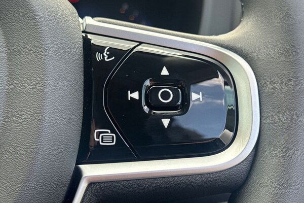 Used Volvo XC60 2025 for sale - 75467900: Photo 12