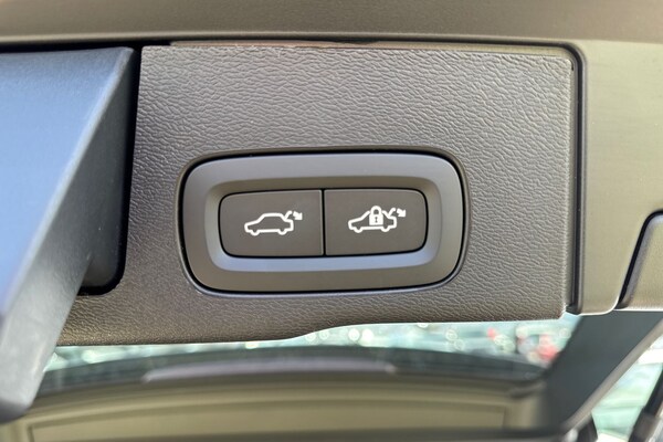 Used Volvo XC60 2025 for sale - 75467900: Photo 37