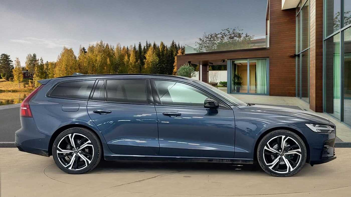 Used Volvo V60 2025 for sale - 77380967: Photo 2