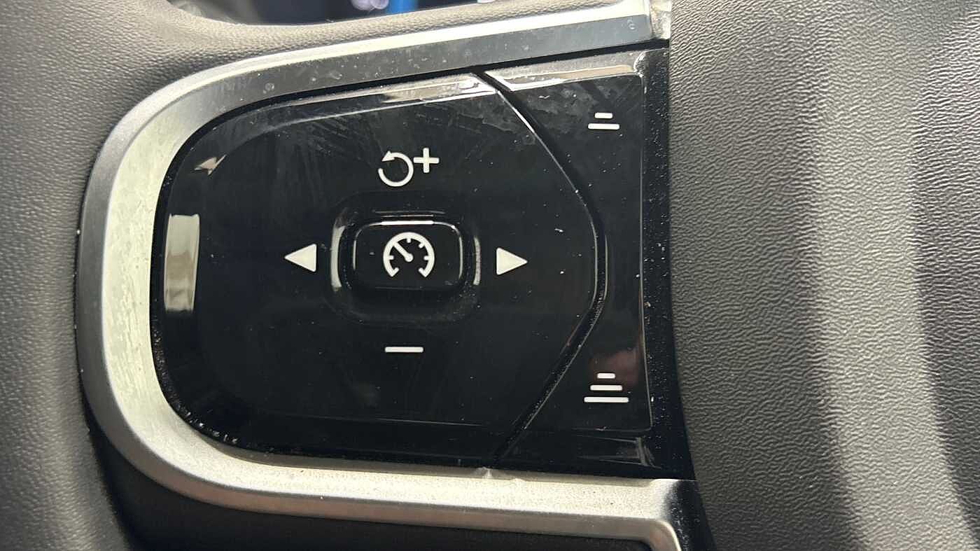 Used Volvo V60 2025 for sale - 77380967: Photo 31