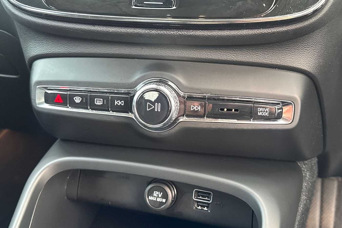 Used Volvo XC40 2020 for sale - 76894819: Photo 14