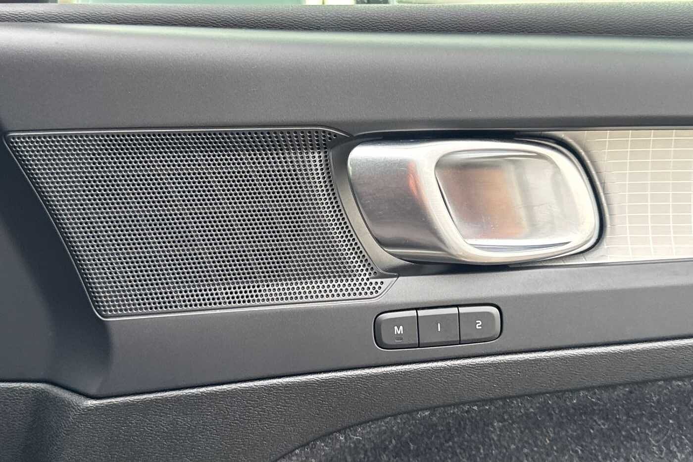 Used Volvo XC40 2020 for sale - 76894819: Photo 35