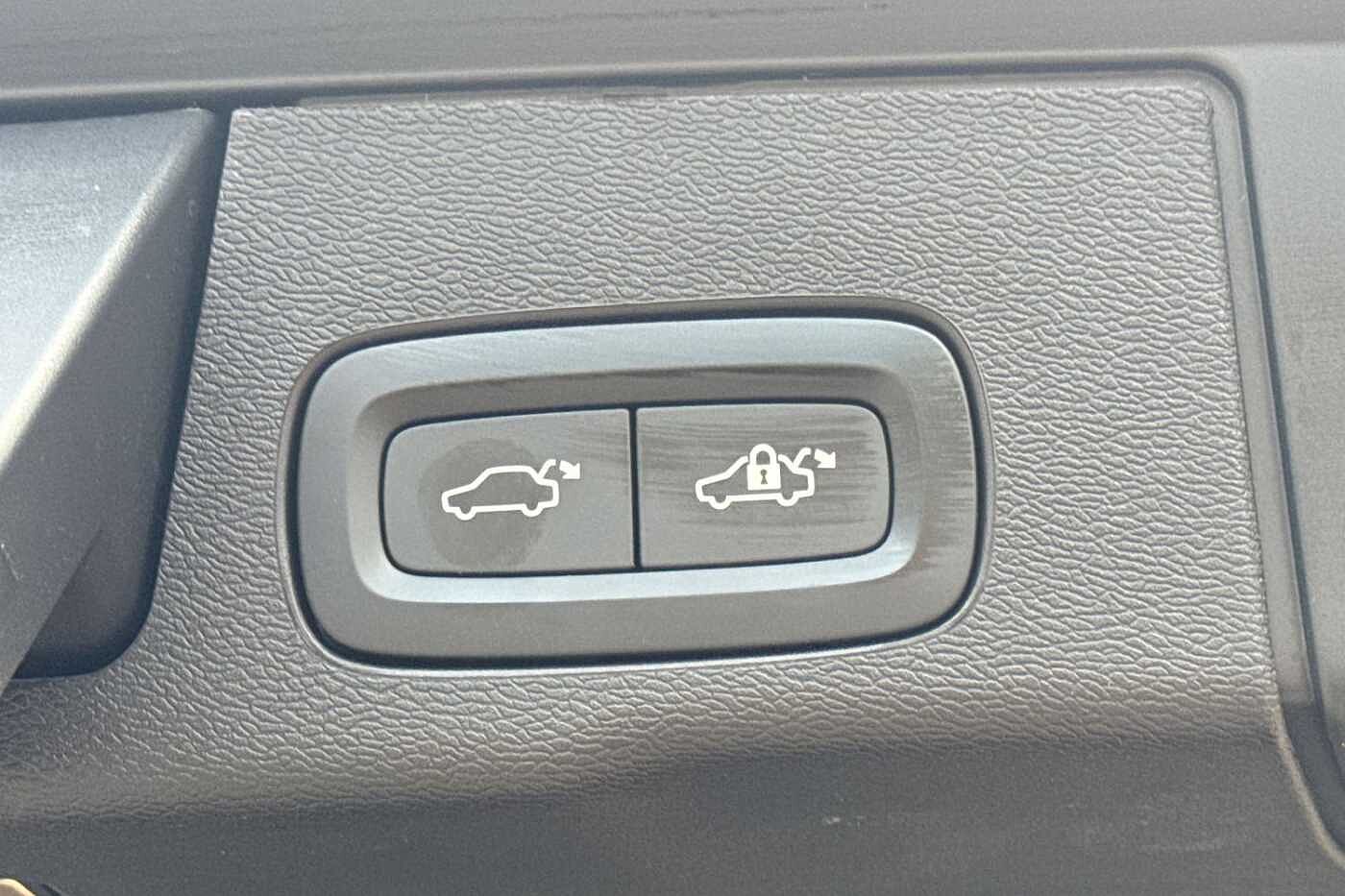 Used Volvo XC60 2025 for sale - 76817842: Photo 38