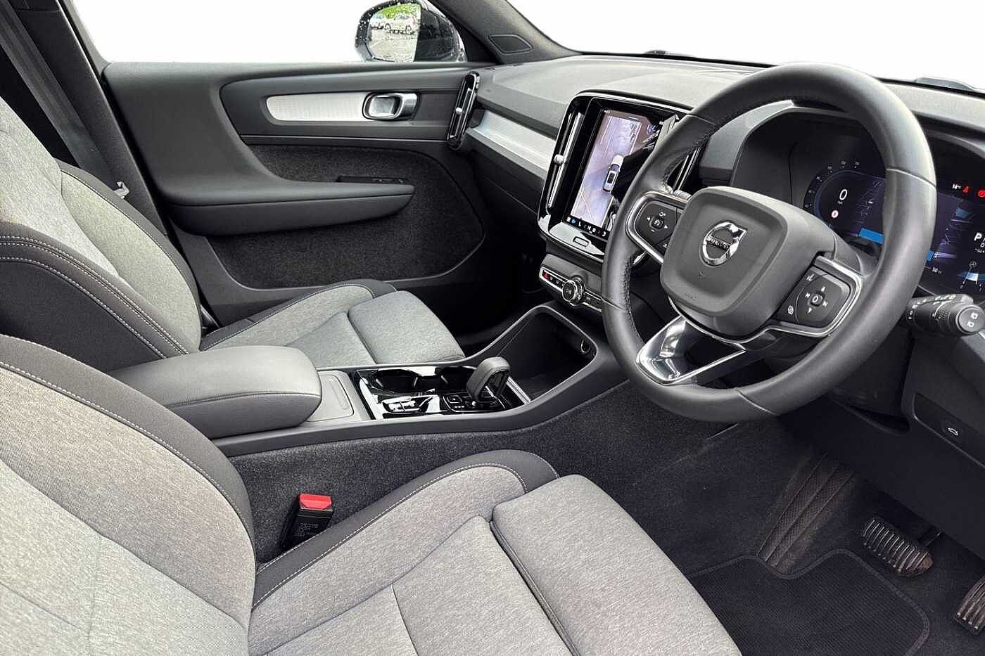 Used Volvo XC40 2023 for sale - 76302391: Photo 10