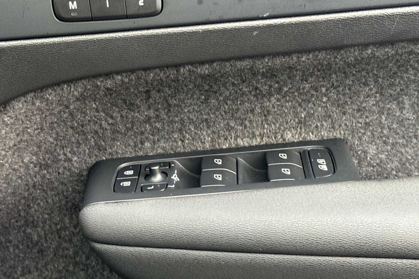 Used Volvo XC40 2023 for sale - 76302391: Photo 27