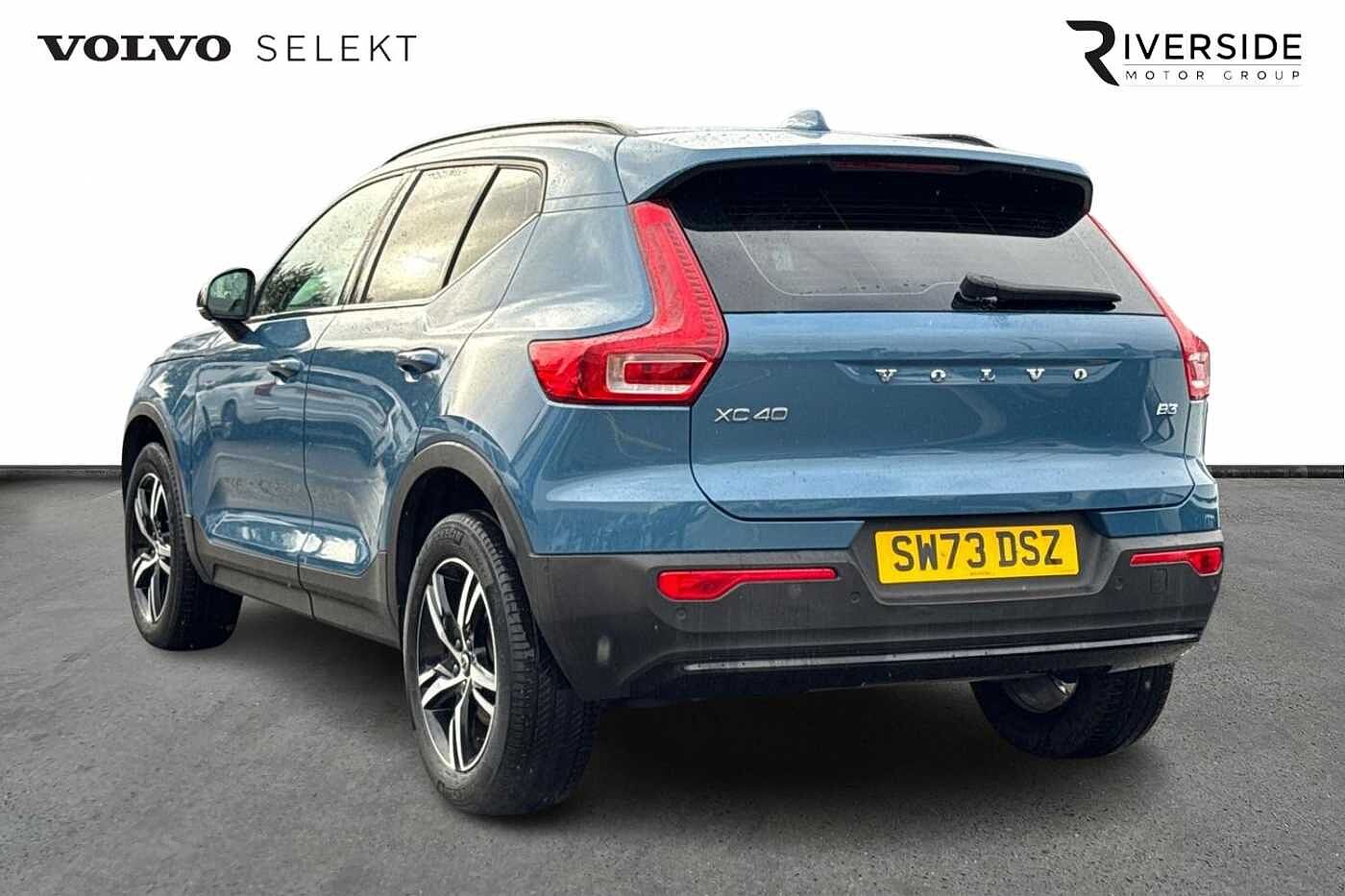 Used Volvo XC40 2023 for sale - 76302391: Photo 3