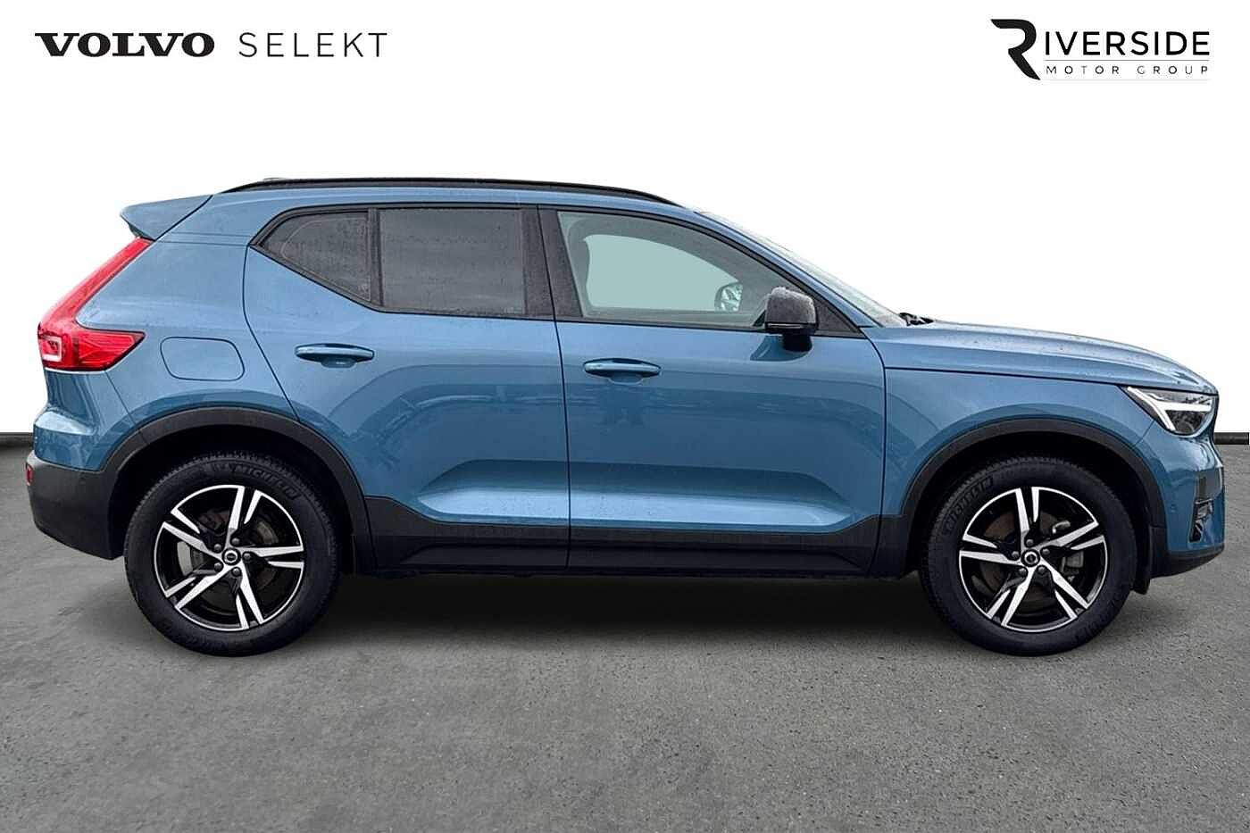 Used Volvo XC40 2023 for sale - 76302391: Photo 4