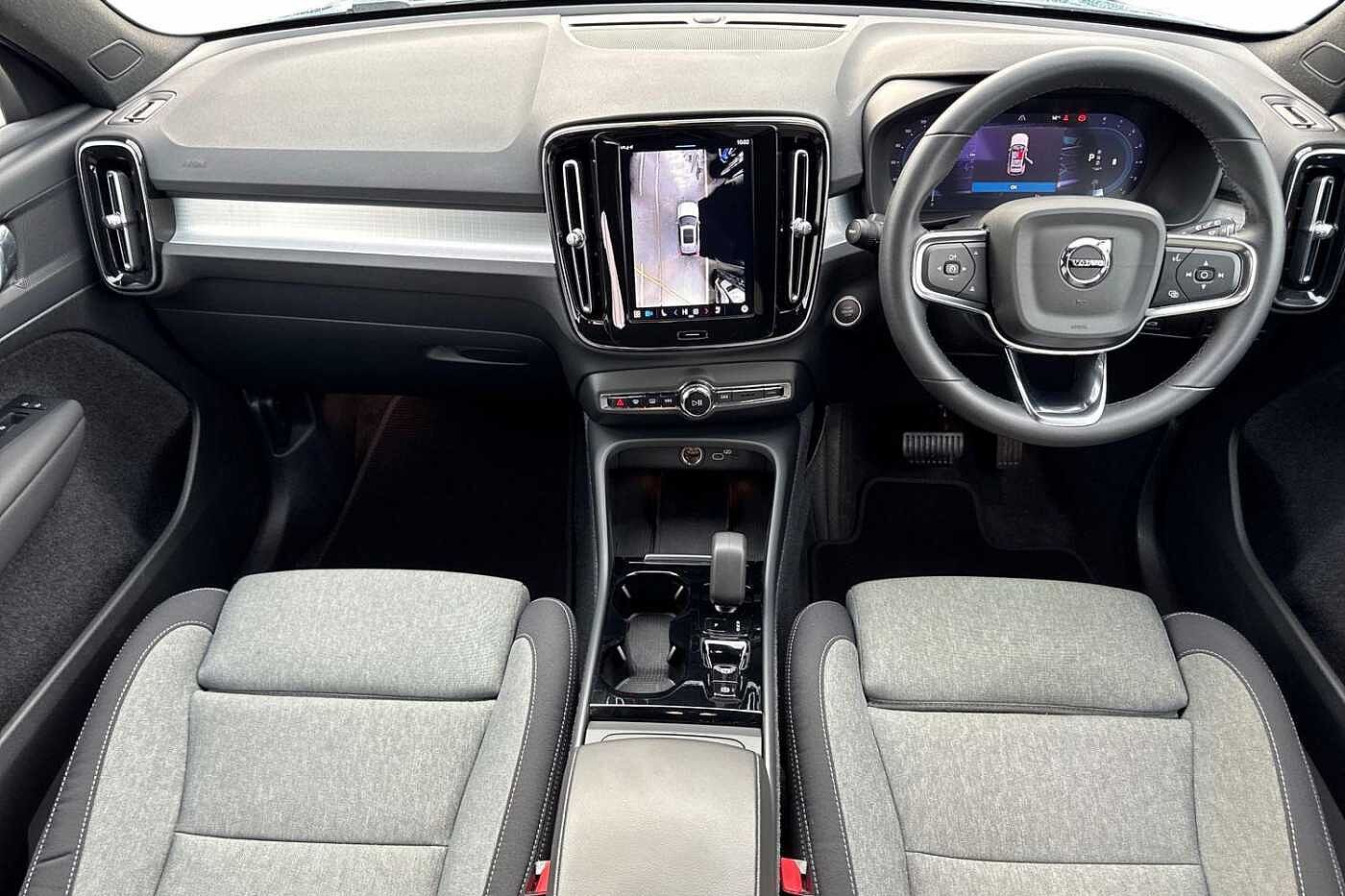 Used Volvo XC40 2023 for sale - 76302391: Photo 6