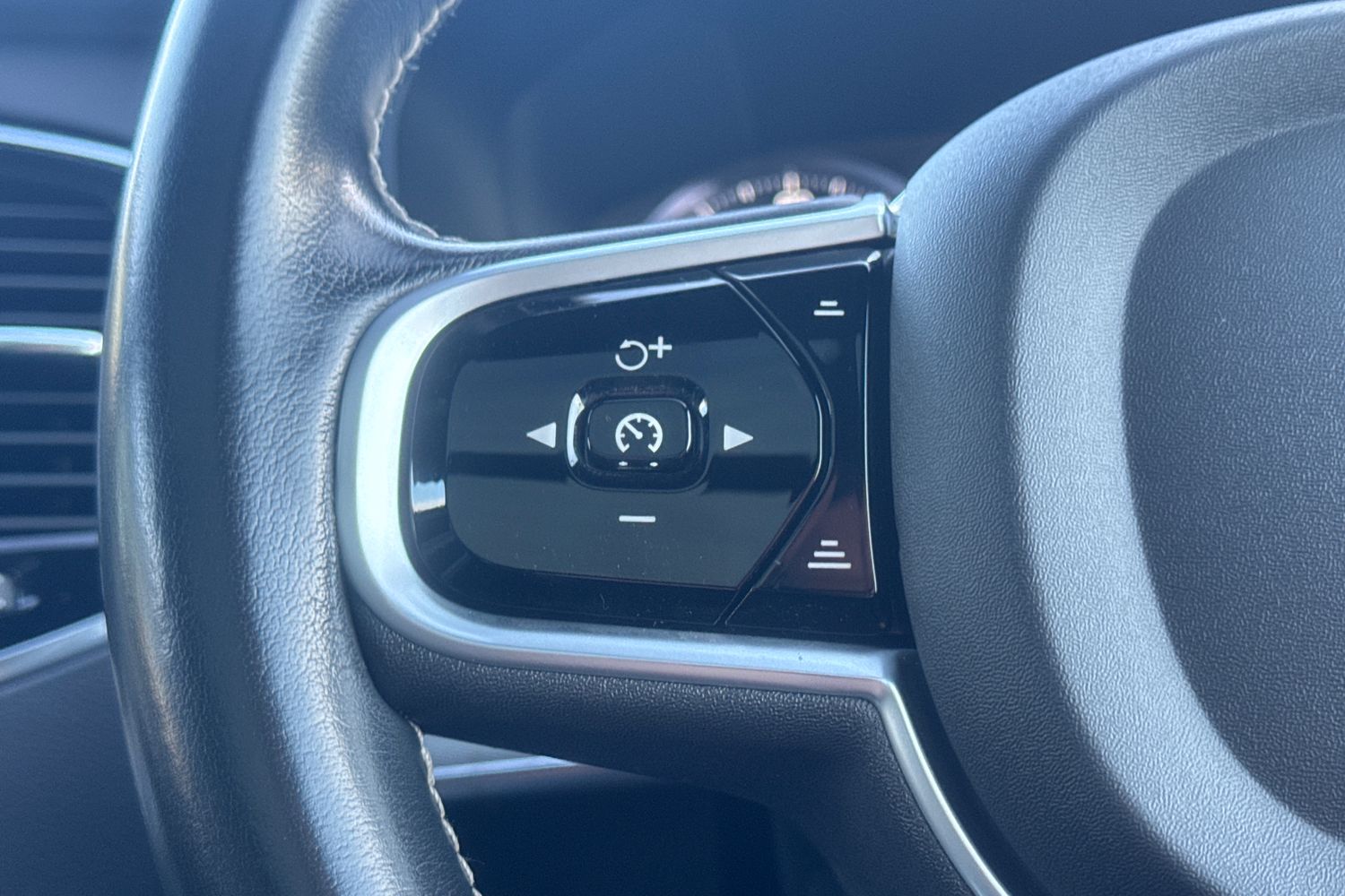 Used Volvo XC90 2021 for sale - 76614822: Photo 11