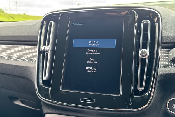 Used Volvo XC40 2021 for sale - 75467723: Photo 35