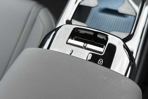 Used Volvo EX30 2025 for sale - 75467577: Photo 30