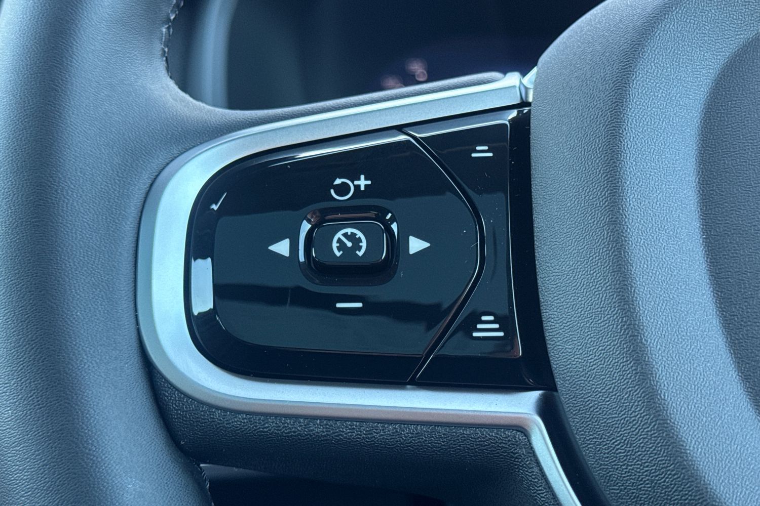 Used Volvo XC90 2025 for sale - 76796361: Photo 11