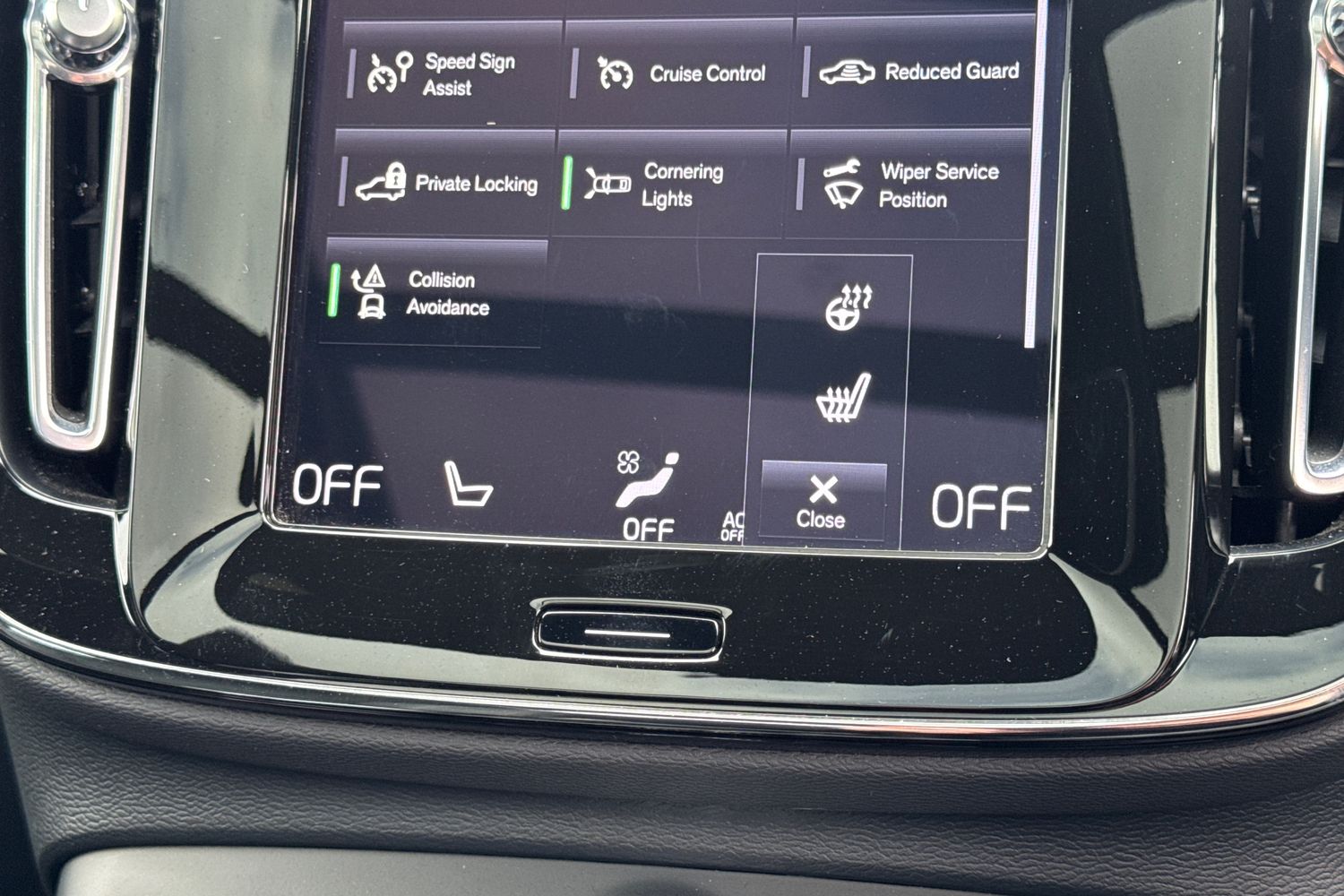 Used Volvo XC40 2022 for sale - 77198271: Photo 33