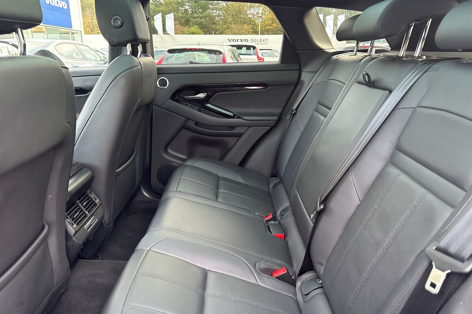 Used Land Rover Range Rover Evoque 2023 for sale - 76302468: Photo 17