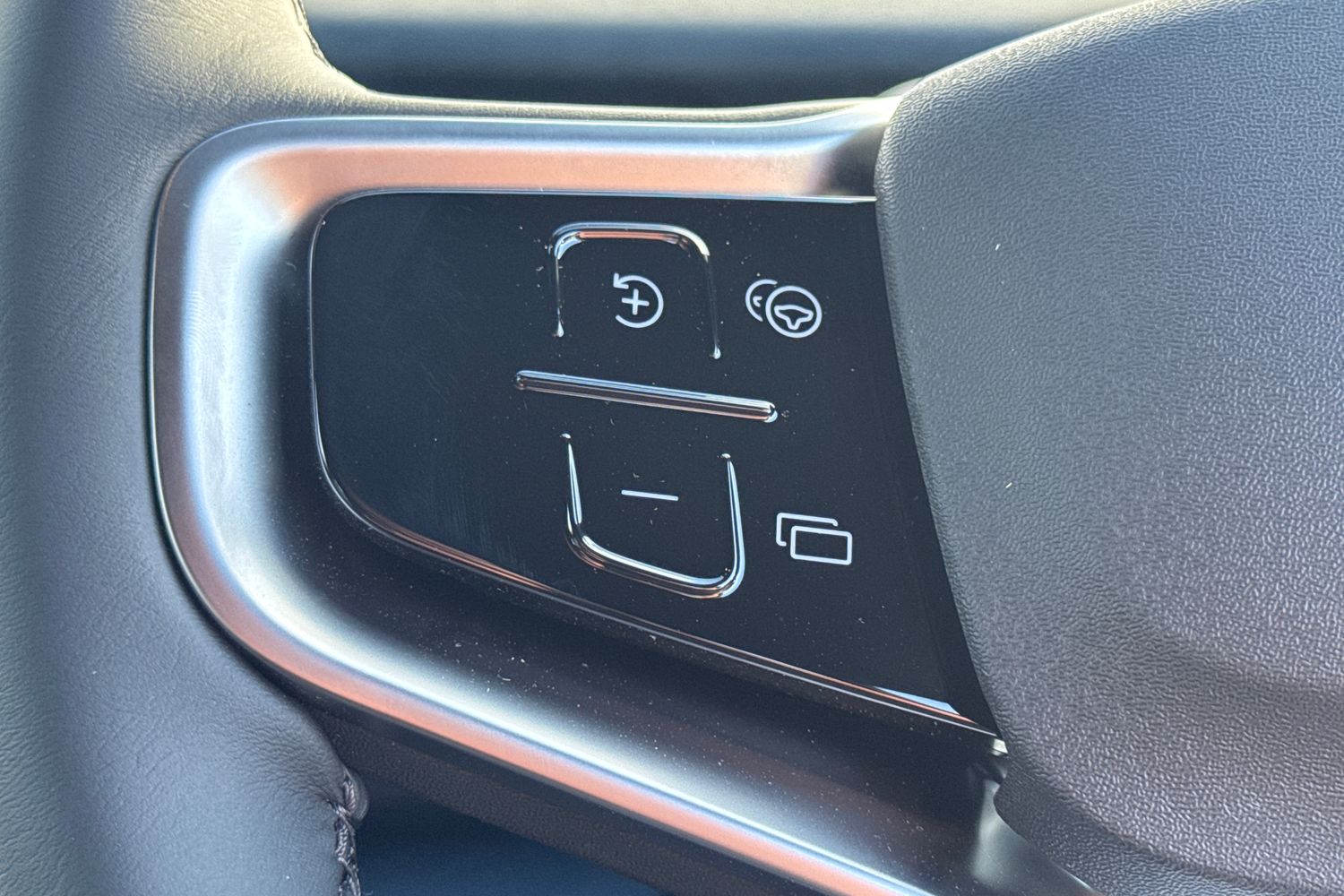 Used Volvo EX30 2025 for sale - 75934690: Photo 11