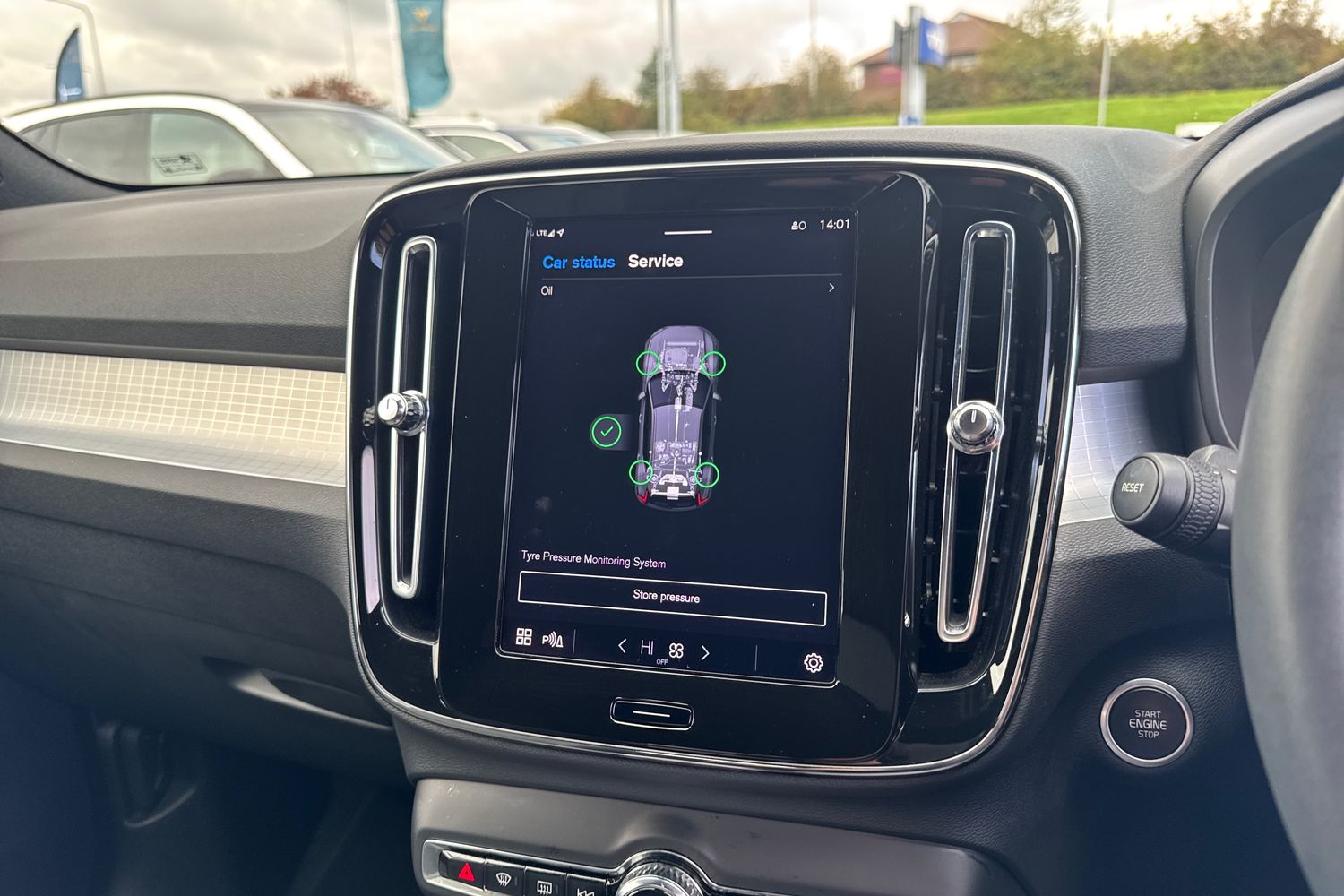 Used Volvo XC40 2022 for sale - 76079086: Photo 28