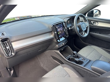 Used Volvo XC40 2022 for sale - 76079086: Photo