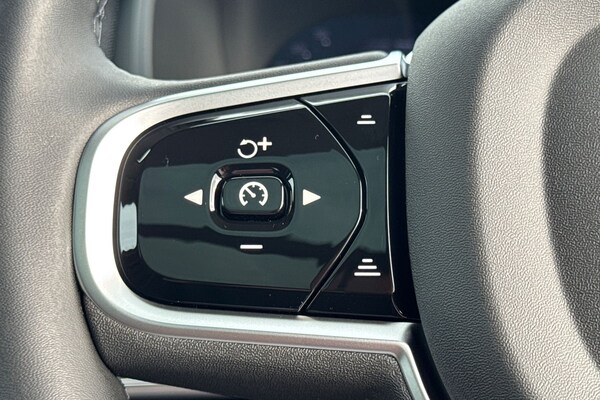 Used Volvo XC90 2025 for sale - 76234098: Photo 11