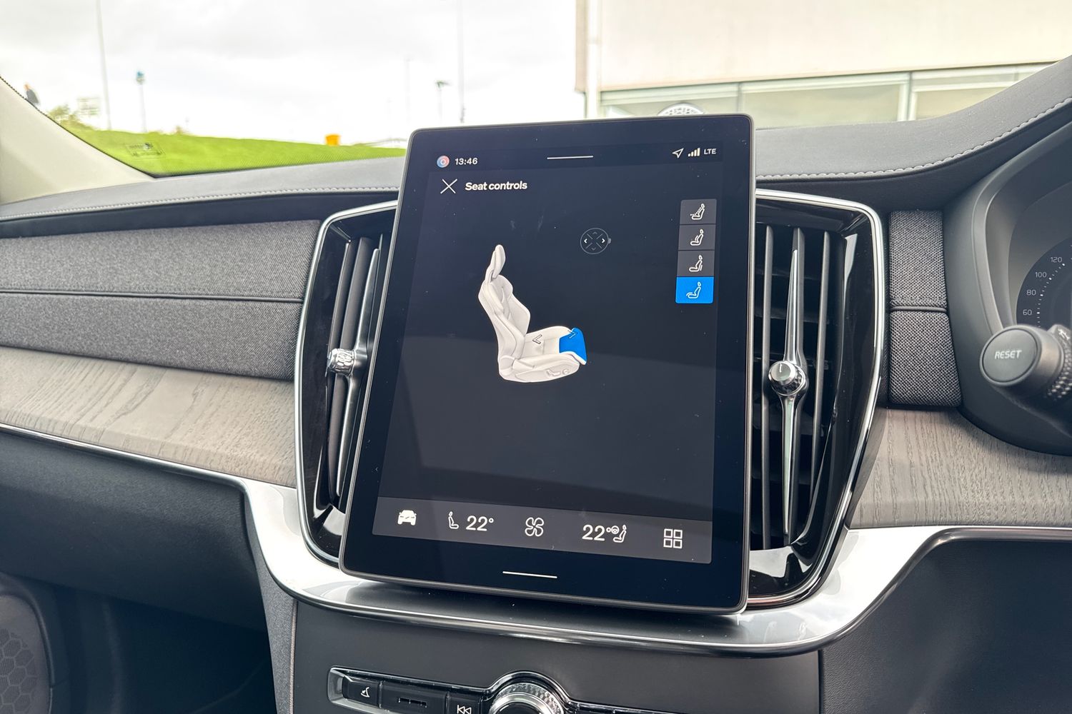 Used Volvo XC90 2025 for sale - 76234098: Photo 27