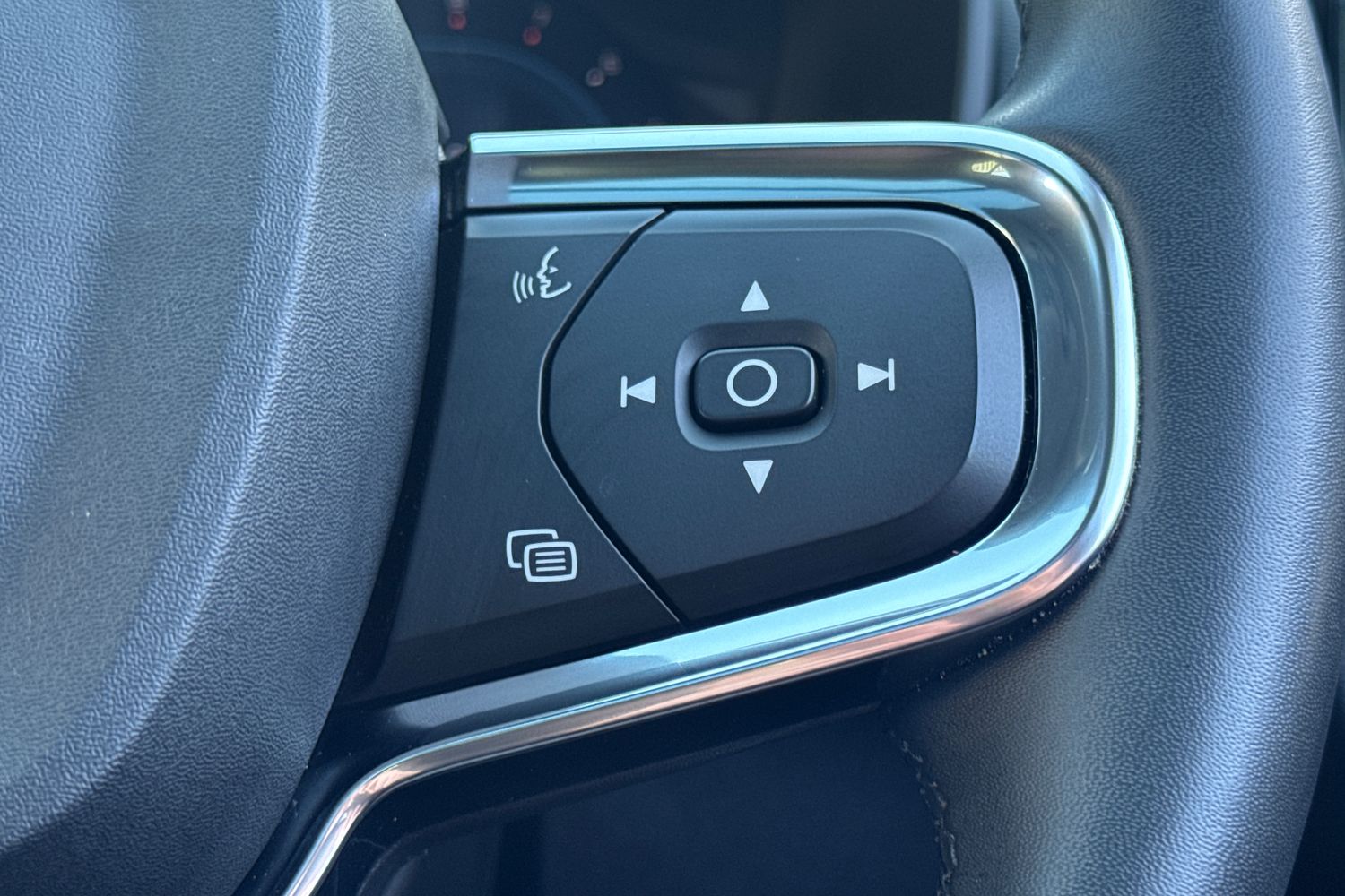 Used Volvo XC40 2022 for sale - 77877454: Photo 12