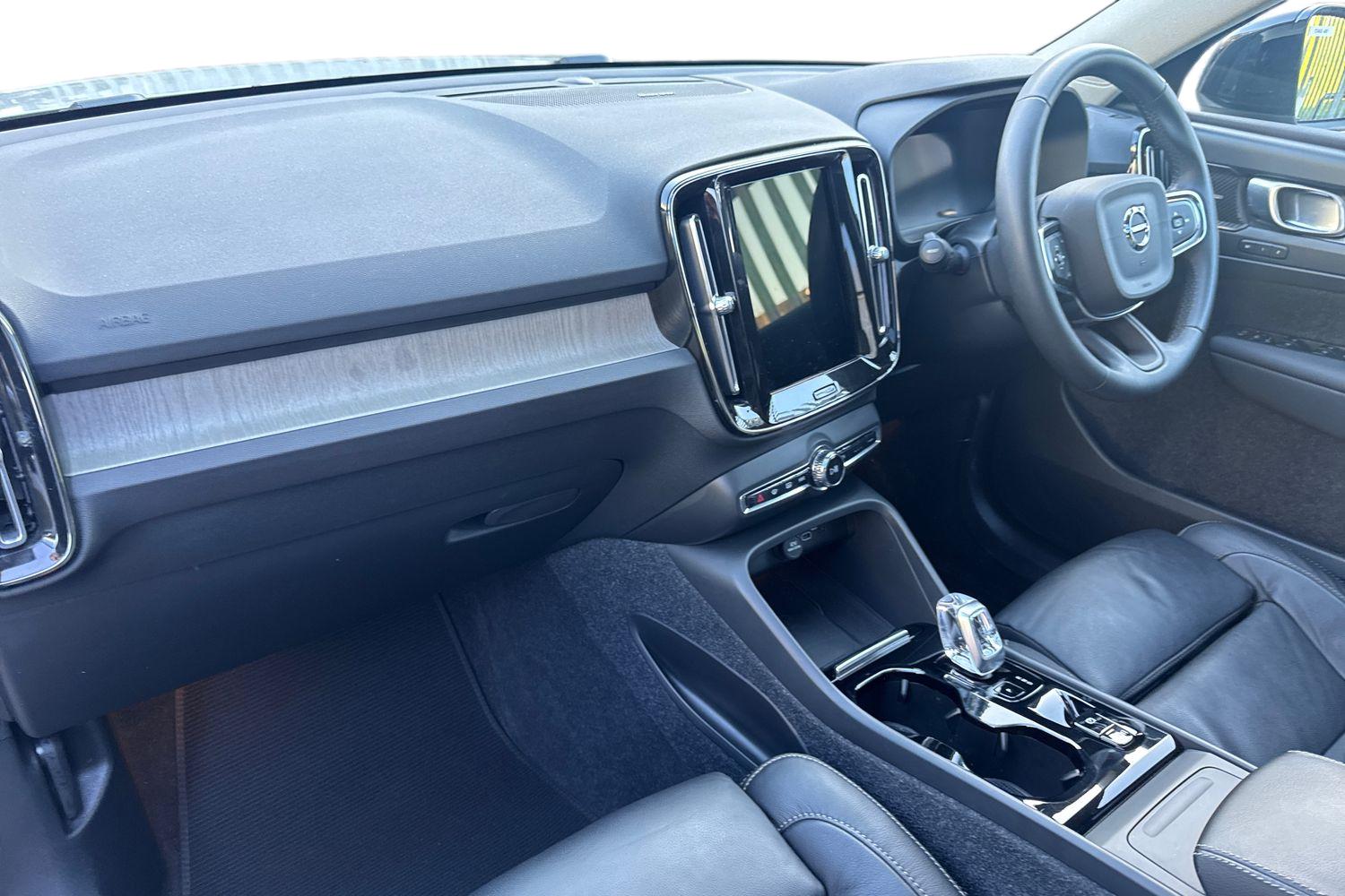 Used Volvo XC40 2022 for sale - 77877454: Photo 2