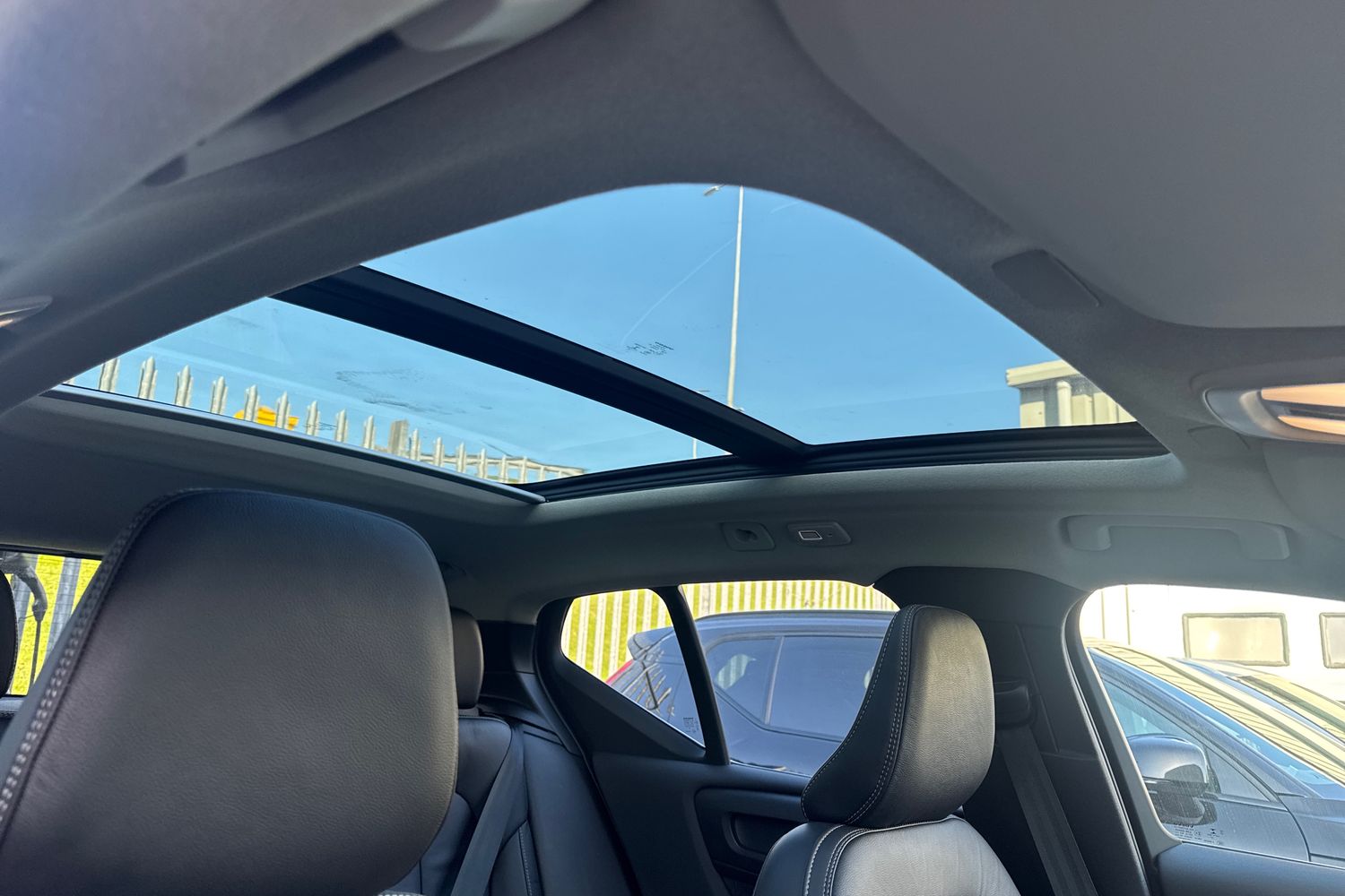 Used Volvo XC40 2022 for sale - 77877454: Photo 37