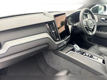 Used Volvo XC60 2025 for sale - 78456436: Photo