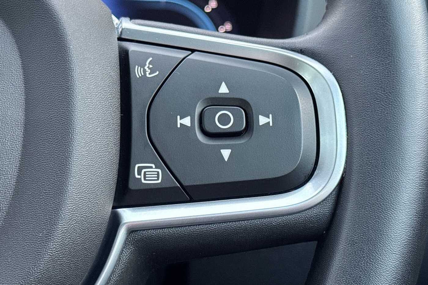 Used Volvo XC60 2022 for sale - 76796369: Photo 12