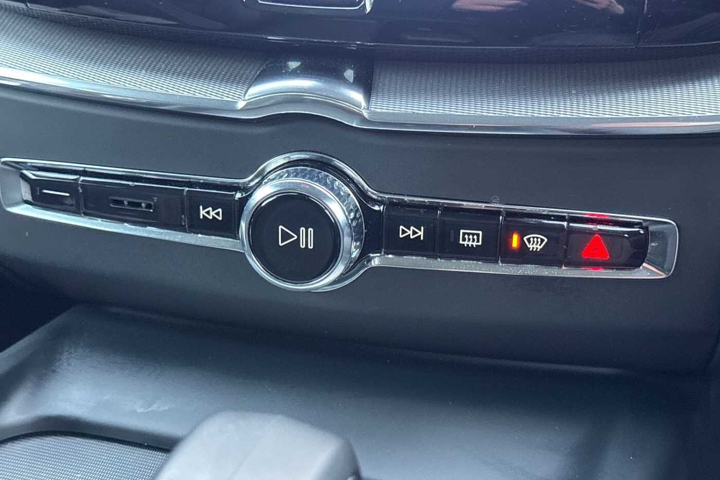 Used Volvo XC60 2022 for sale - 76796369: Photo 14