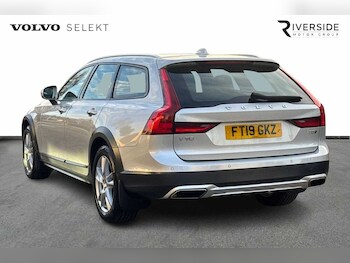 Used Volvo V90 2019 for sale - 76664379: Photo
