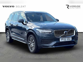 2022 - Momentum, B5 AWD mild hybrid, 7 Seats 5-Door