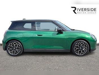 Used MINI Cooper 2024 for sale - 75468007: Photo