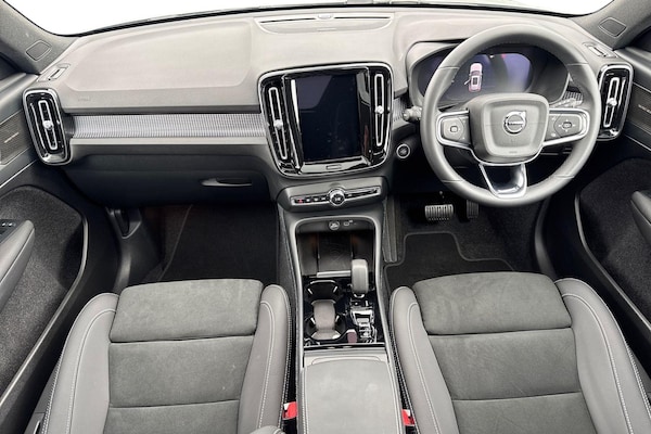 Used Volvo XC40 2024 for sale - 75467981: Photo 6