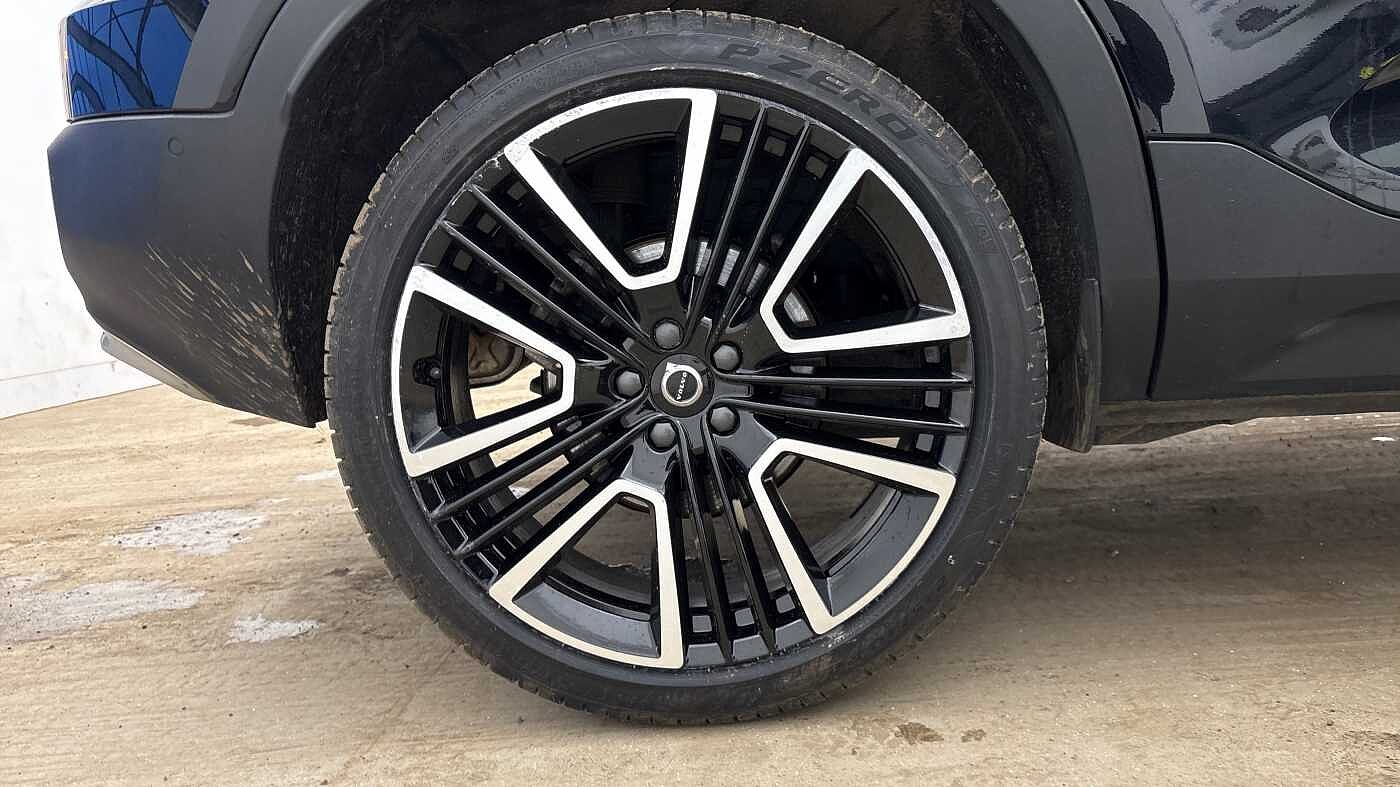 Used Volvo XC40 2025 for sale - 77732535: Photo 4