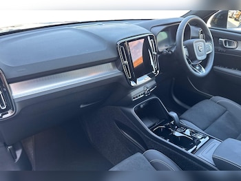 Used Volvo XC40 2026 for sale - 79341850: Photo